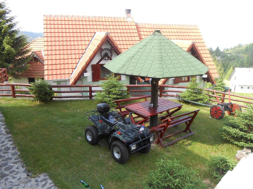 Planinske Vile M&S Kopaonik Quarto foto